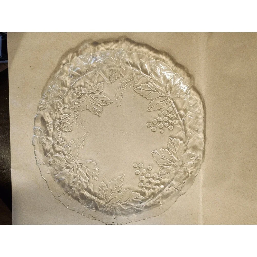 Mallory Cristal D'Arques Durand Dinner Plate Grape & Leaves Design 10 1/2 inch